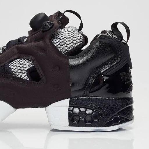 入手困難品】Reebok インスタポンプフューリー BLVCK SCVLE インスタ 