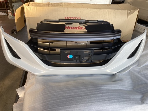 738☆　新車外しHONDA S660α フロントバンパー　ホワイトパール 新車外し Honda S660 フロントバンパー ホワイト 738☆ 新車外しHONDA