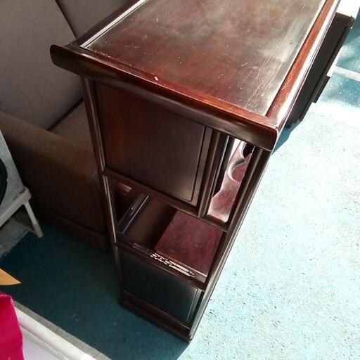 公式】アンティーク家具ラフジュ工房商品詳細ページ民芸家具 黒檀材 花鳥図 高級感漂う和の空間づくりにおすすめな飾り棚(茶棚、戸棚) 黒檀 飾り棚