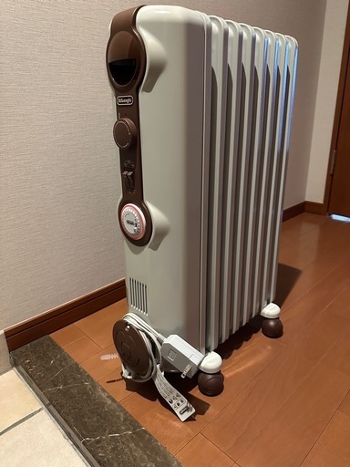 Amazon | デロンギ(DeLonghi) オイルヒーター ホワイト L字型フラット 