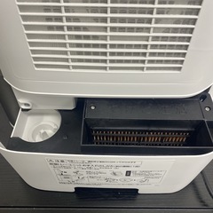 送料込み＊SHARP 加湿セラミックファンヒーター 2023年製＊1203-13 ご来店限定】＊SHARP 加湿セラミックファンヒーター 2023年製