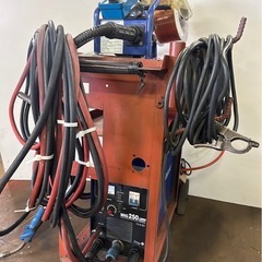 店頭引取限定】【中古】【現状販売】ミナト工業株式会社 半自動溶接機 
