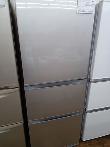 ☆ジモティ割あり☆ TOSIBA 3ドア冷蔵庫 330L 20年製 動作確認