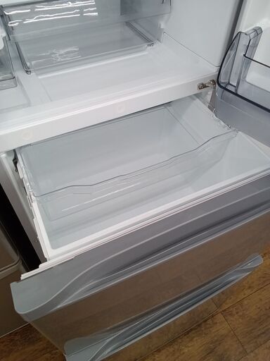 ☆ジモティ割あり☆ TOSIBA 3ドア冷蔵庫 330L 20年製 動作確認