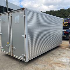 福岡発 4tアルミコンテナ 鍵付き 横扉無し その他多数コンテナ有