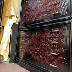 鎌倉彫り桐箪笥 鎌倉彫漆塗り桐箪笥