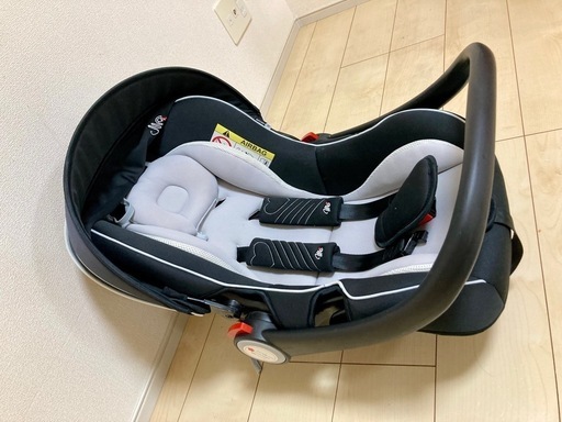 取引中 チャイルドシート - 偉い 