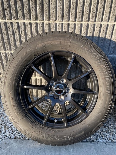 スタッドレスタイヤ ホイル付き 175/65R15 4本セット アクア