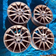 中古ホイル AZECT 17インチ 5穴 17×7JJ オフセット：53 PCD：114.3  