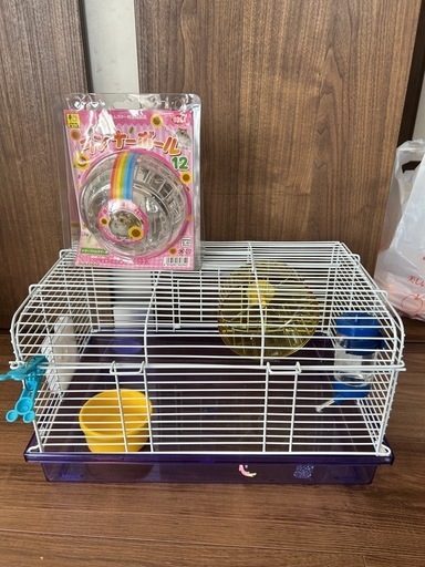 ハムスター小屋とランナーボール新品　　どちらか一方でも可