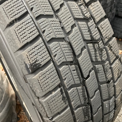 フォルクスワーゲン 215/60R16 スタッドレス ブリヂストン VRX2