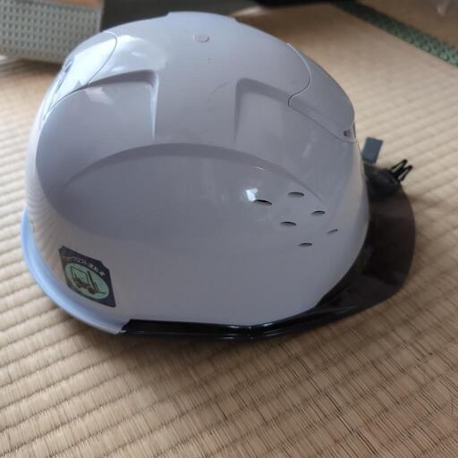 ミドリ電気製ヘルメット