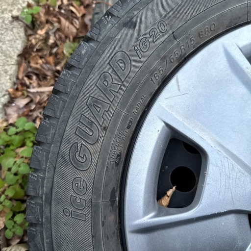 ブリジストンスタッドレス付き185サーフ純正ホイール4本セット265/70R16 ブリジストンスタッドレス付き185サーフ純正ホイール4本セット265