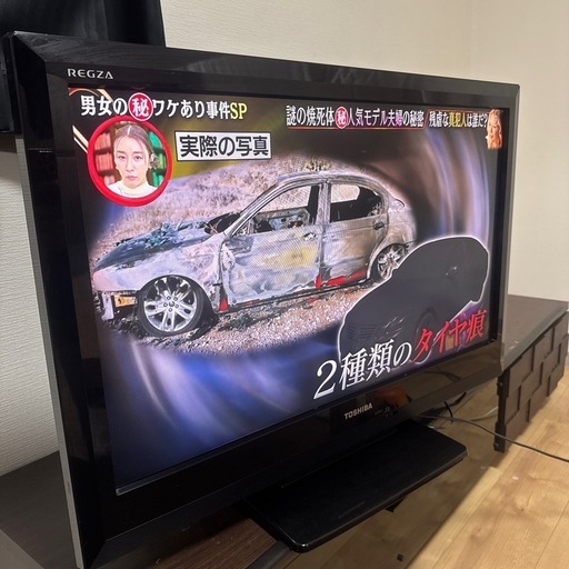 TOSHIBA REGZA 32インチ (taka) JR総持寺のテレビ《液晶テレビ》の中古  