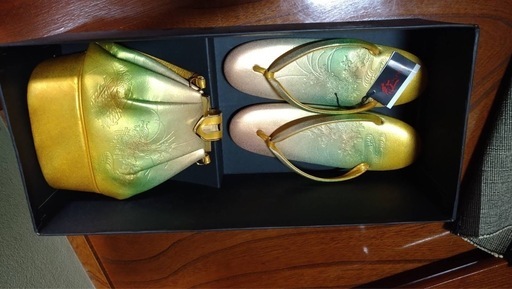 着物草履、和装バッグ（箱有り） 20％OFF／ 草履バッグセット キンワシ