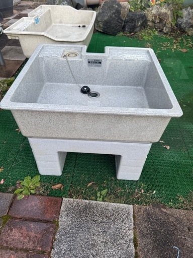 外流し台、足付き