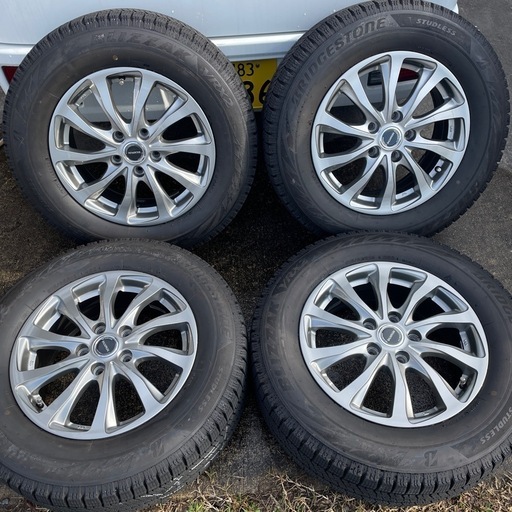 美品 バリ山ブリヂストンブリザック VRX2 スタッドレスホイール  