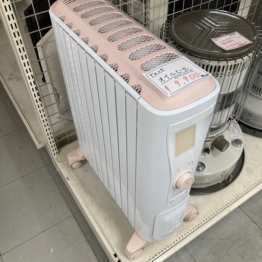 美品 デロンギ ベルカルドオイルヒーター RHJ75V0915-PK ピンク デロンギ オイルヒーター(RHJ75V0915-PK)