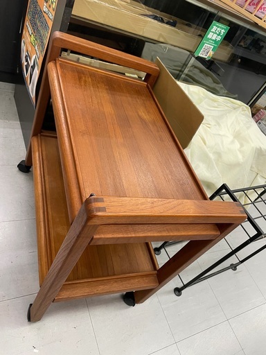 北欧ヴィンテージ☆SALLING STOLEFABRIK 社／ワゴン／チーク材 北欧