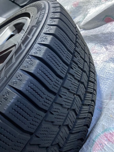 カローラクロスサイズ18インチスタッドレス4本 カローラクロスサイズ