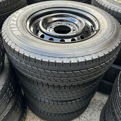⛄215/60R16❄️工賃込み！エスティマ、マークX、オデッセイ、ヴェゼル