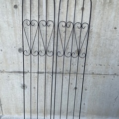 [取り引き中] アンティーク アイアン 木製枠のフェンス 取り引き中] アンティーク アイアン 木製枠のフェンス