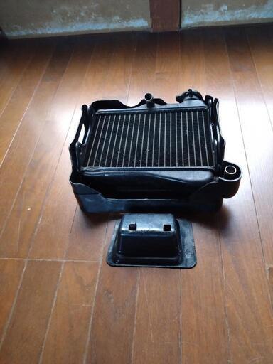 【当時物】RZ250/350（4L3/4L0） ラジエーターおよびラジエーターカバーと小物入れ 当時物】RZ250/350（4L3/4L0） ラジエーターおよびラジエーターカバー