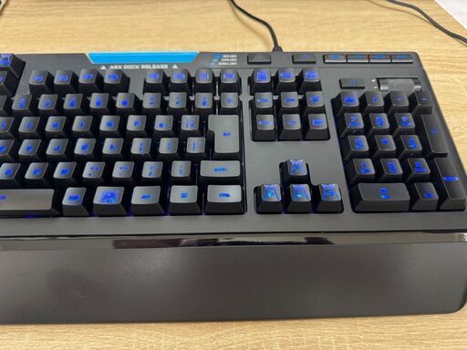 31.5型ワイド液晶ディスプレイ（WQHD/IPS/31.5型/HDMI/DisplayPort/VGA