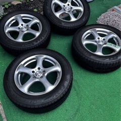 ヴェルファイヤーに履いてました 215/60 R17 7部山