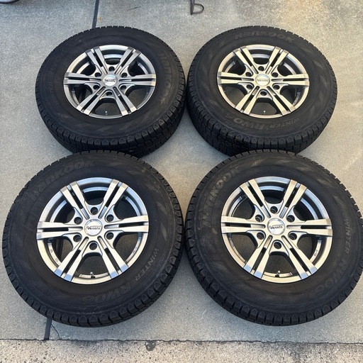 200系ハイエース用中古スタッドレスタイヤホイールセット① 2026年最新 
