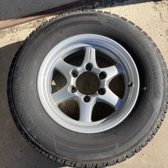 スタッドレスタイヤ 175/65R15 5.5j P.C.D100mm 4穴