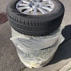広島県のスタッドレスタイヤの中古が安い！激安で譲ります・無料で  