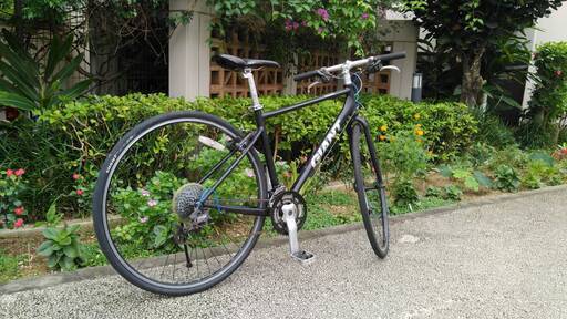 Giant Escape R3 Sサイズ 黒色 (shimon) 牧志のクロスバイクの中古  