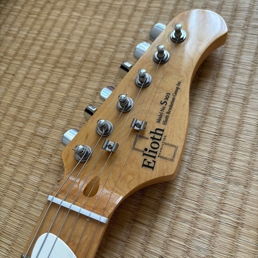 elioth guitar S305 6弦 エレキギターとケース Elioth エリオスエレキ