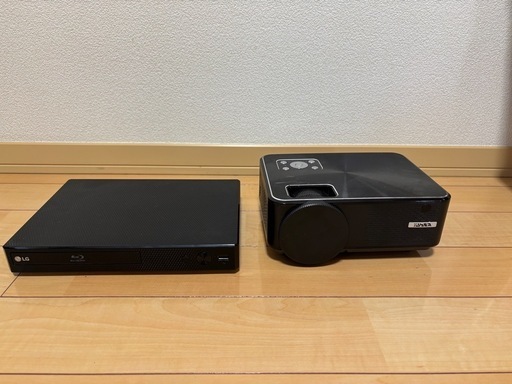 プロジェクター、BDプレイヤー