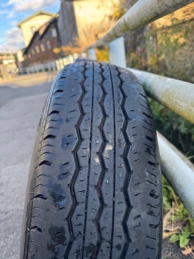 ハイエース 純正スチールホイールタイヤ4本セット ハイエースバン 純正