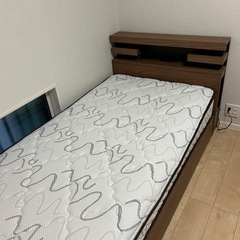 ベッドフレームセット Serta 高級マットレス 格安でお譲り