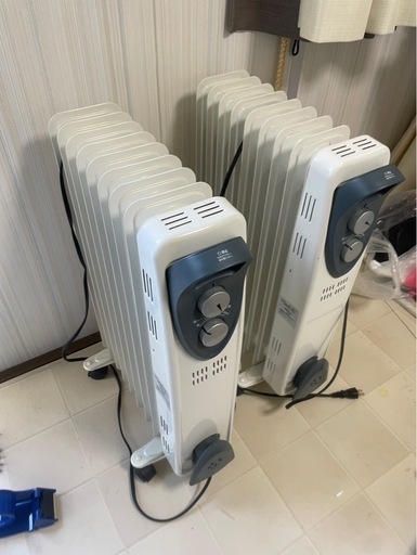 デロンギ(DeLonghi) オイルヒーター ゼロ風暖房 新品 HJ0812 [8~10畳用