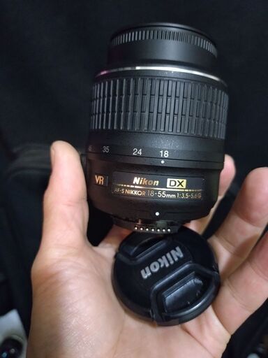 極上品】Nikon AF-S DX 18-55mm f/3.5-5.6G VR（極上品】Nikon