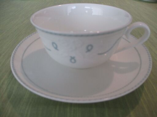 ビレロイ＆ボッホ ティーカップ・ケーキ皿 5組 ①