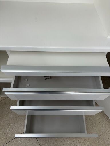 ★リユースのサカイ横浜南店★YM1399 綾野製作所 レンジボード ホワイト W101×D49×H203 クリーニング済み J2379 綾野製作所 キッチンボード 食器棚 AYANO オールソフトクローズ