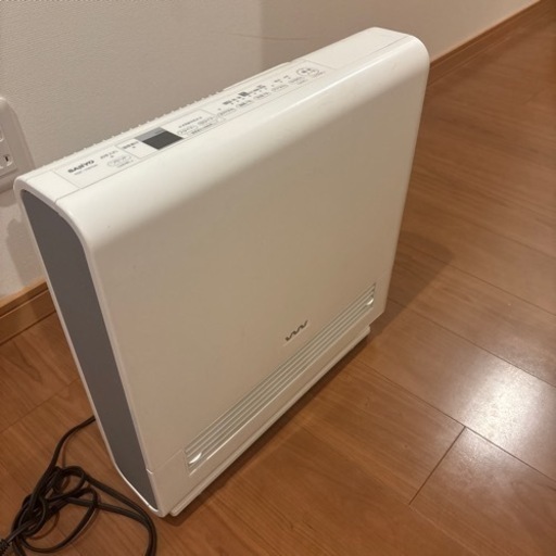 サンヨー　加湿　ファンヒーター