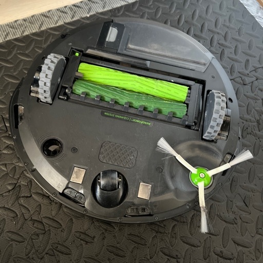 iRobot Roomba i2 本体と充電ドック、フィルター付き iRobot Roomba i2 本体と充電ドック