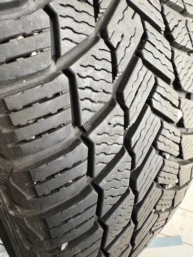 スタッドレスタイヤ ‼️直接受け渡し値下げ可能 ‼️ (KEN) 東山公園の  