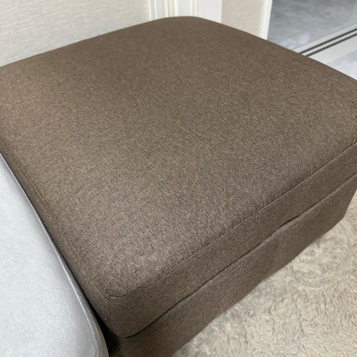 【美品】オットマンとヘッドレスト2つ　 CA10Nシールド 美品】オットマンとヘッドレスト2つ CA10Nシールド 美品】オットマンと