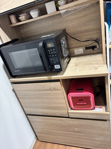 早いもの勝ち！】【美品】【お値引き可能】コンセント付！食器棚 