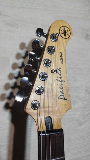YAMAHA Pacifica 112 (ケース付き) PACIFICA PAC 112V YAMAHA