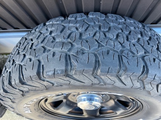 ハイエース　グッドリッチ　235 75R15