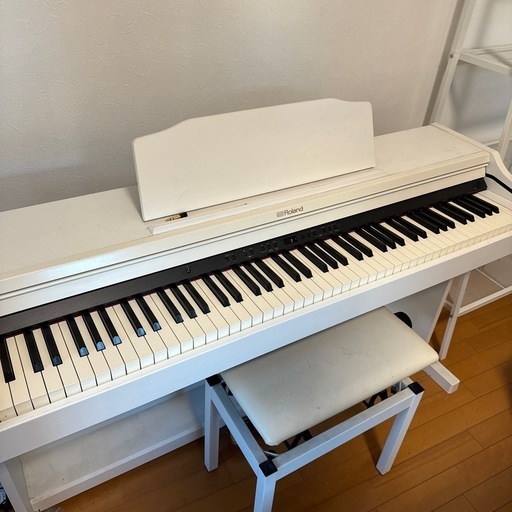 3日間のみの掲載】電子ピアノ ローランド RP501R-WH 力強く