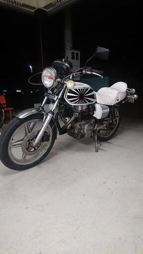 cb250t 実働 ビンテージCB250Tのエンジンが, 納屋から発見されました 